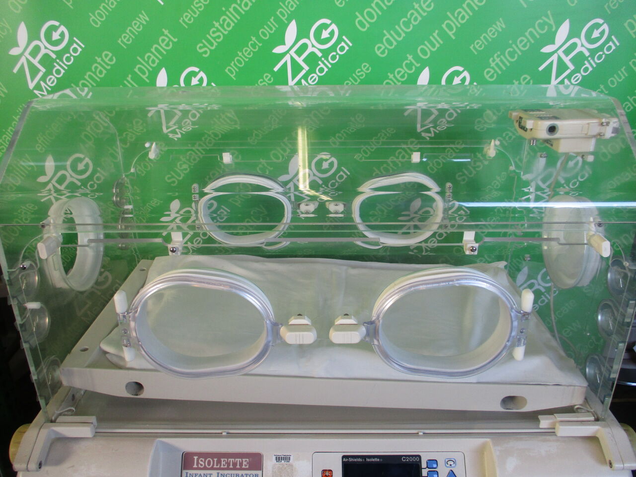 HILL ROM Air Shields Isolette C2HS-1 Infant Incubator