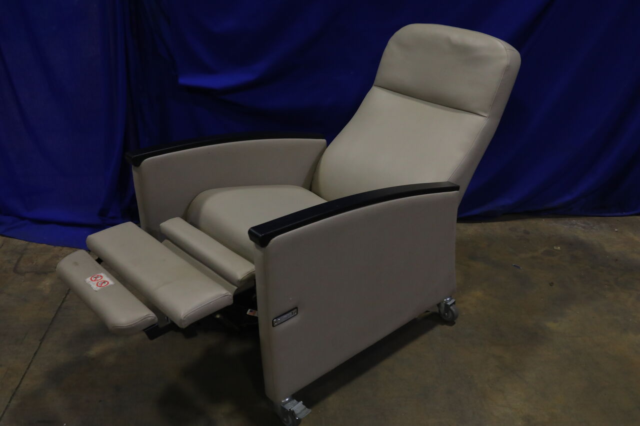 ULTRA-MEK Exam Chair
