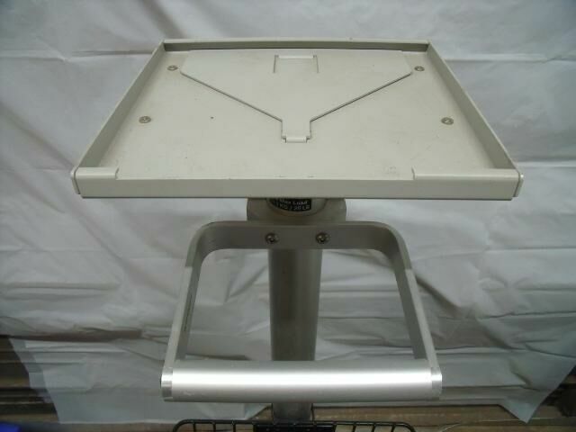 HEWLETT PACKARD M1180A     Monitor Stand