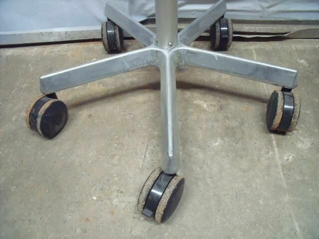 HP M1180A Monitor Stand