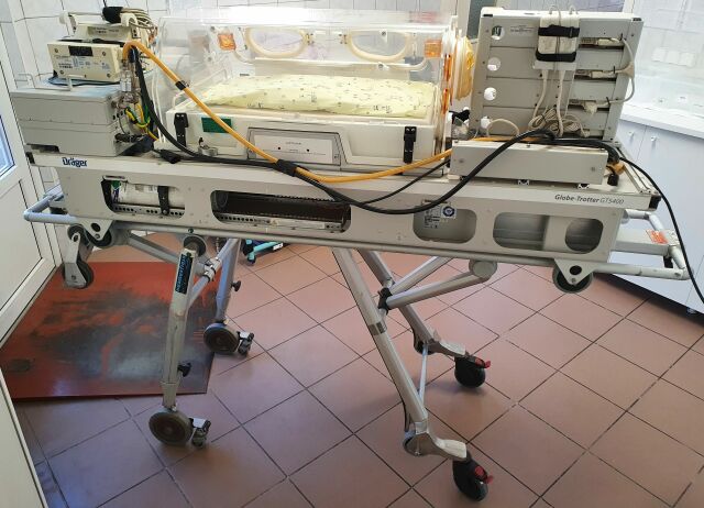 DRAEGER TI 500 Globetrotter Transport System Infant Incubator