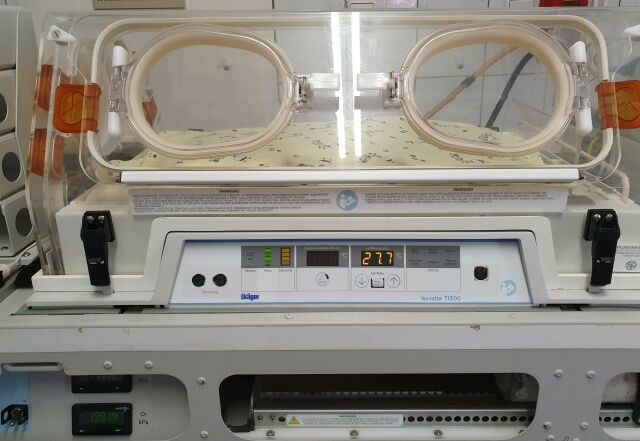 DRAEGER TI 500 Globetrotter Transport System Infant Incubator