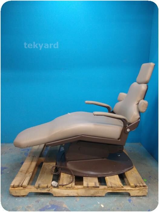 PELTON & CRANE CH The Coachman Dental Chair