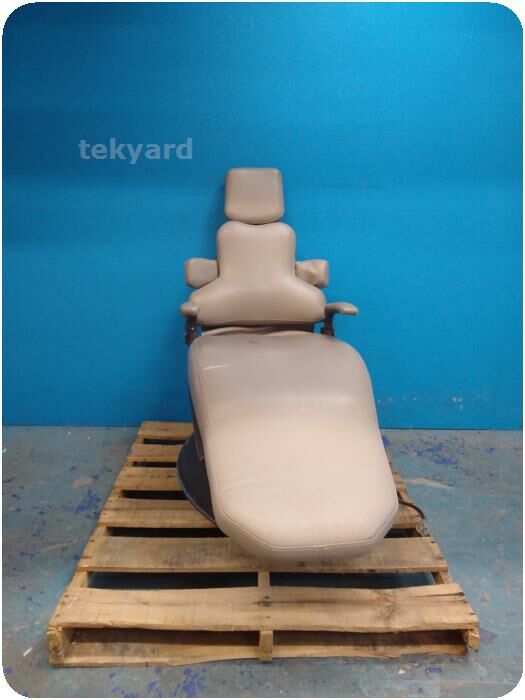 PELTON & CRANE CH The Coachman Dental Chair
