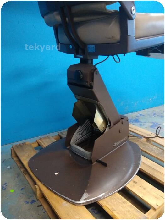 PELTON & CRANE CH The Coachman Dental Chair