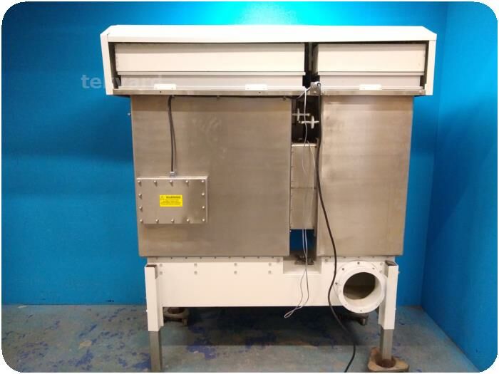 THE BAKER COMPANY CS500 Fume/Bio Safety Hood