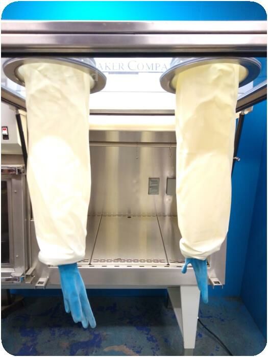 THE BAKER COMPANY CS500 Fume/Bio Safety Hood