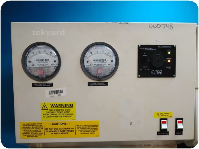 THE BAKER COMPANY CS500 Fume/Bio Safety Hood