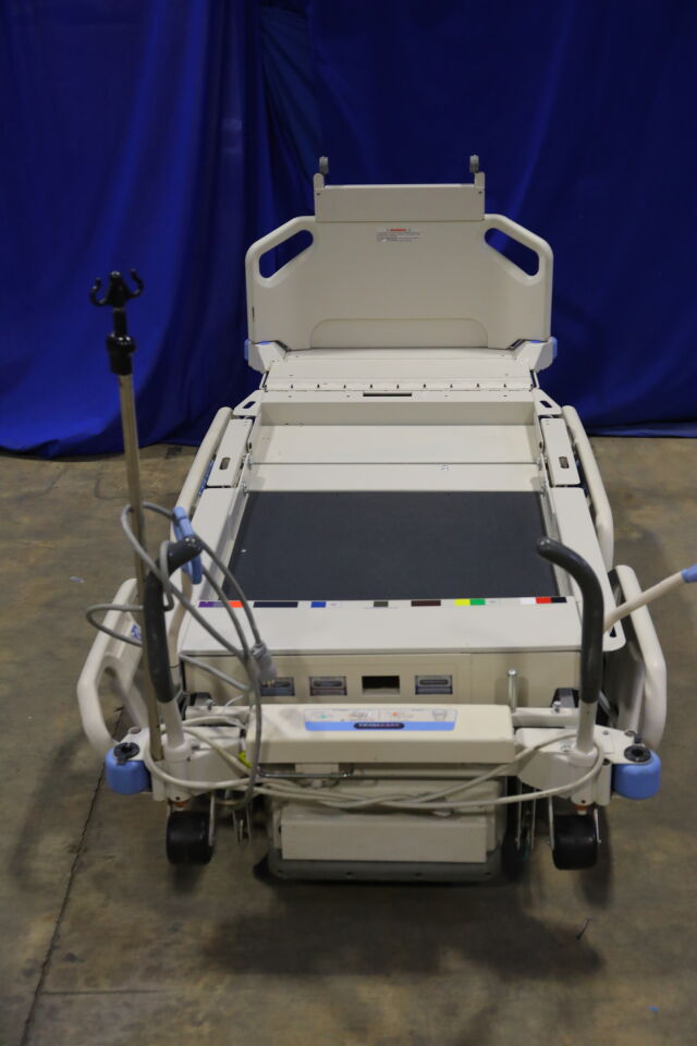 HILL-ROM Total Care P1900 Beds Electric