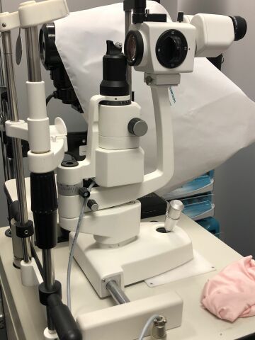 TOPCON IS80 Ophthalmology Chair and Stand