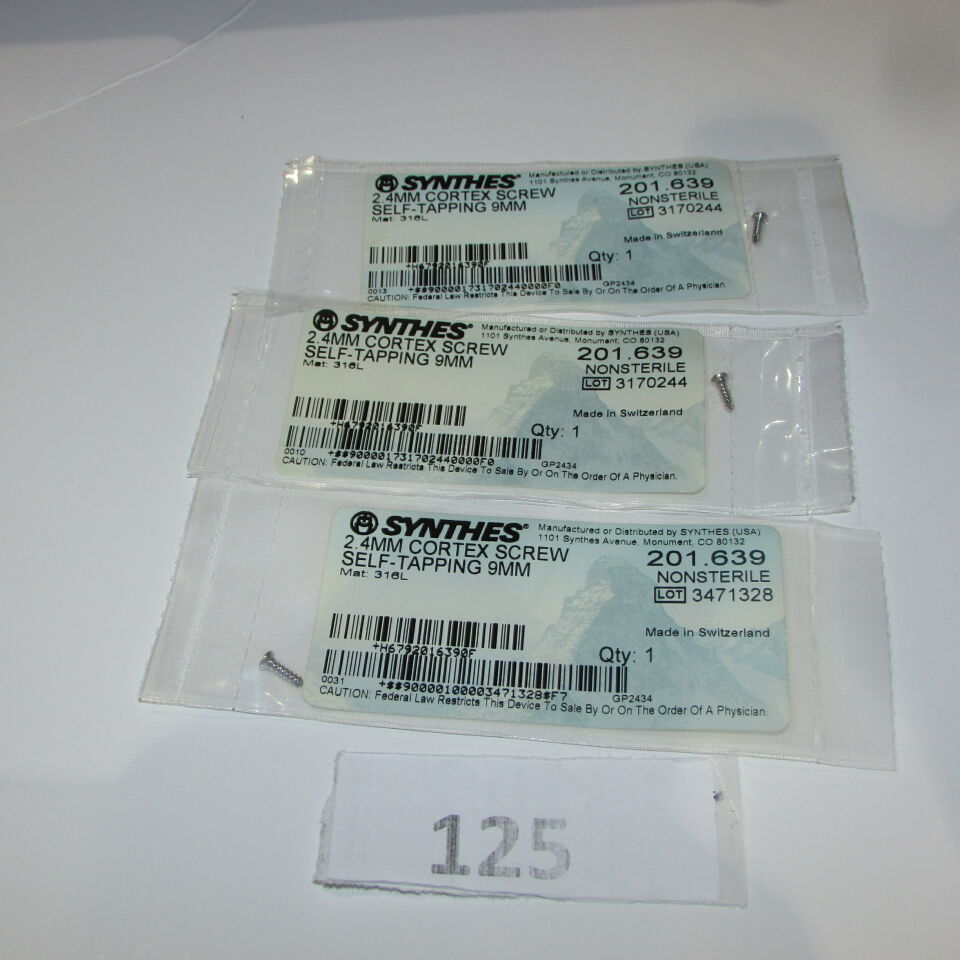 SYNTHES 201.639 SYNTHES 201.639 2.4MM CORTEX SCREW LOT OF 3