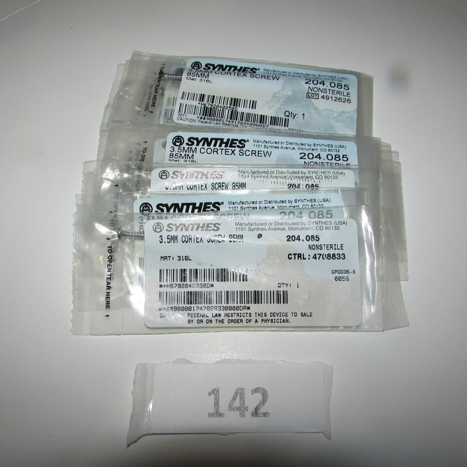SYNTHES 204.085 SYNTHES 204.085 3.5MM CORTEX SCREW LOT OF 10