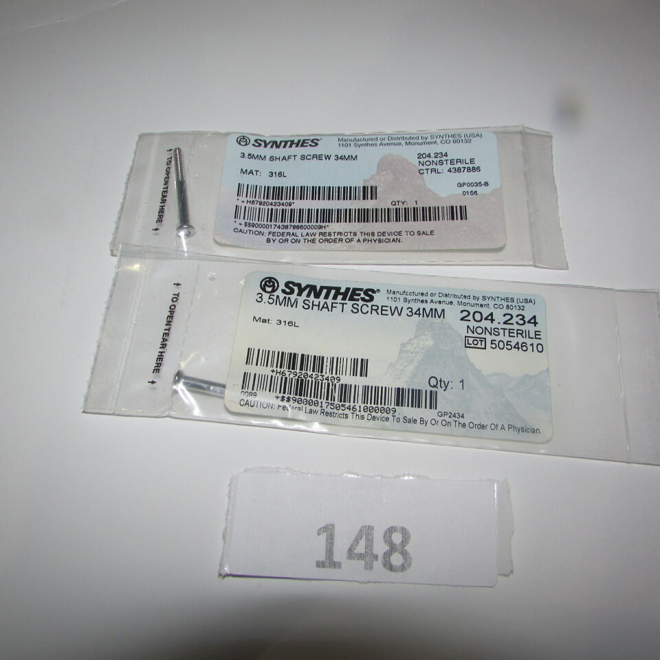 SYNTHES 204.234 SYNTHES 204.234 3.5MM SHAFT SCREW LOT OF 2