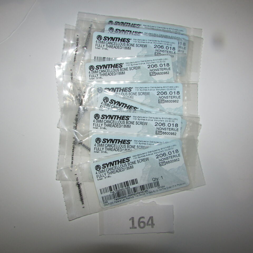 SYNTHES 206.018 SYNTHES 206.018 4.0MM CANCELLOUOUS BONE SCREW LOT OF 9