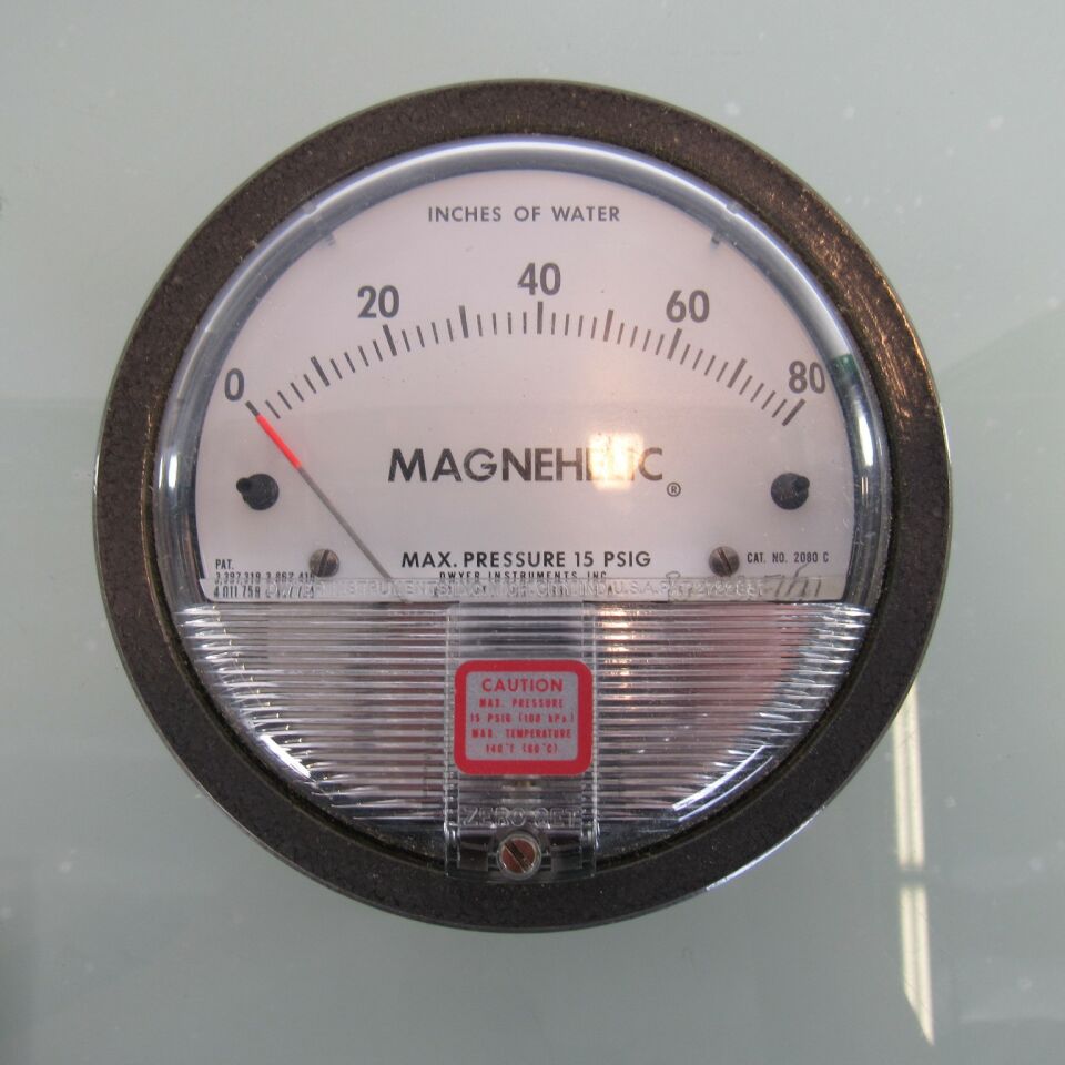 DWYER 2000-80CM Magnehelic Pressure Gauge Pressure Tester