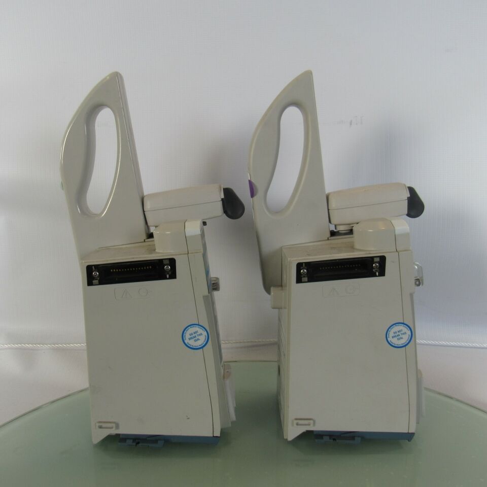 CAREFUSION Alaris PC 8110 - Lot of 2 Pump IV Infusion