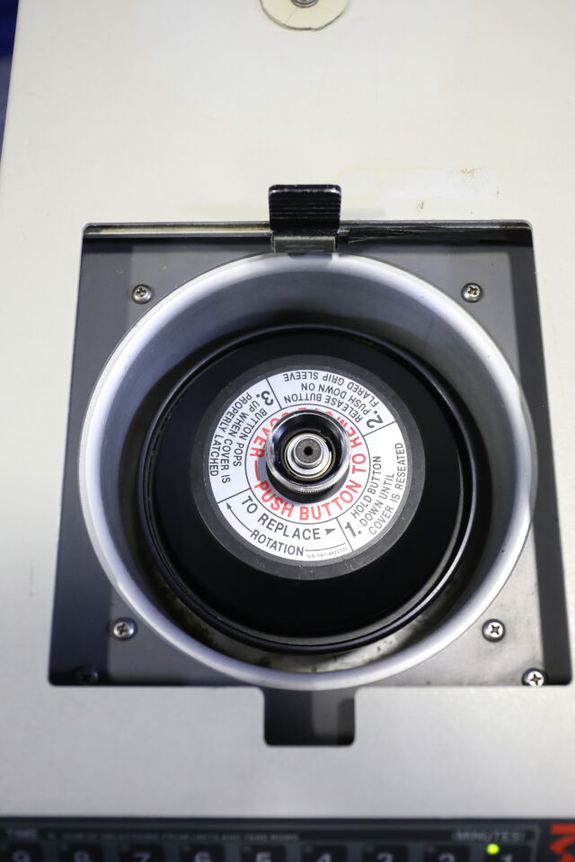 TAYLOR SCIENTIFIC 1624VS Centrifuge