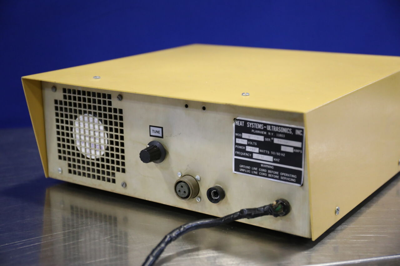 HEAT SYSTEMS ULTRASONICS W-220 Sonicator Cell Disruptor