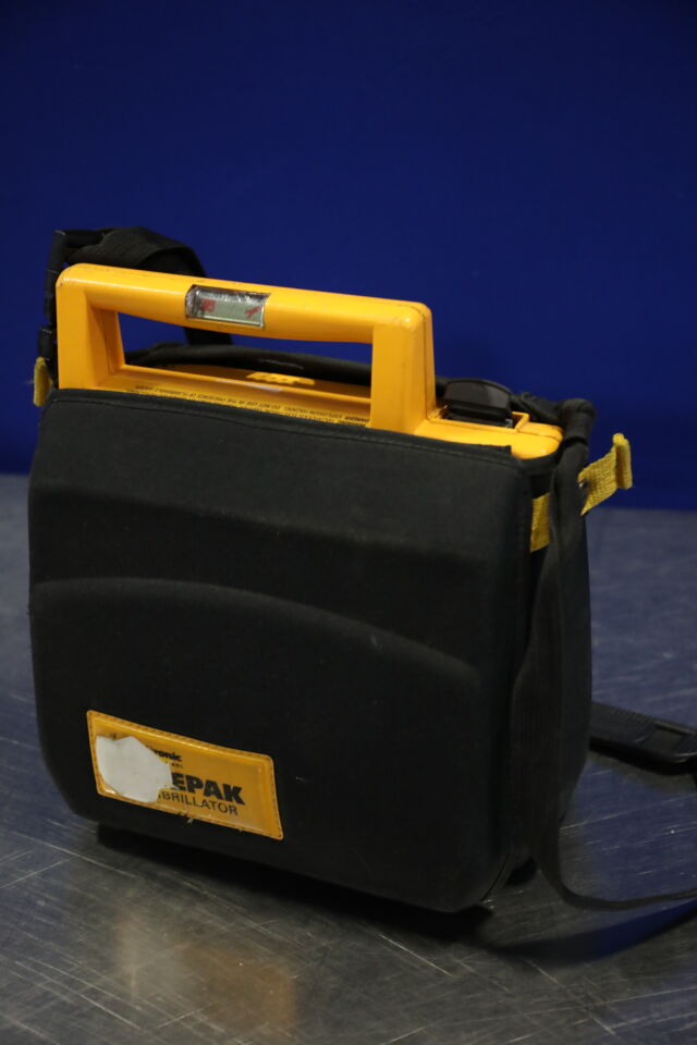 MEDTRONIC Lifepak 500 Defibrillator