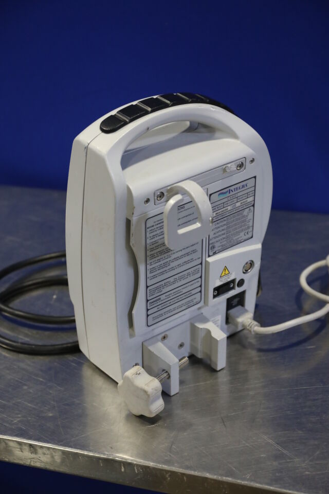 INTEGRA NEUROSCIENCES Camino Cam01 Monitor