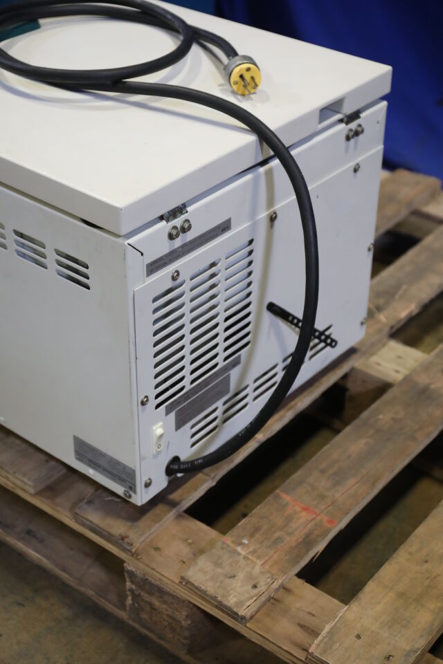 BAXTER / HERAEUS Megafuge 1.0 Centrifuge