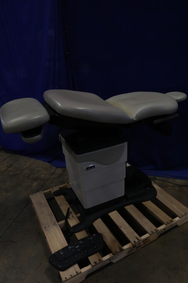 MIDMARK 641-003 Exam Chair