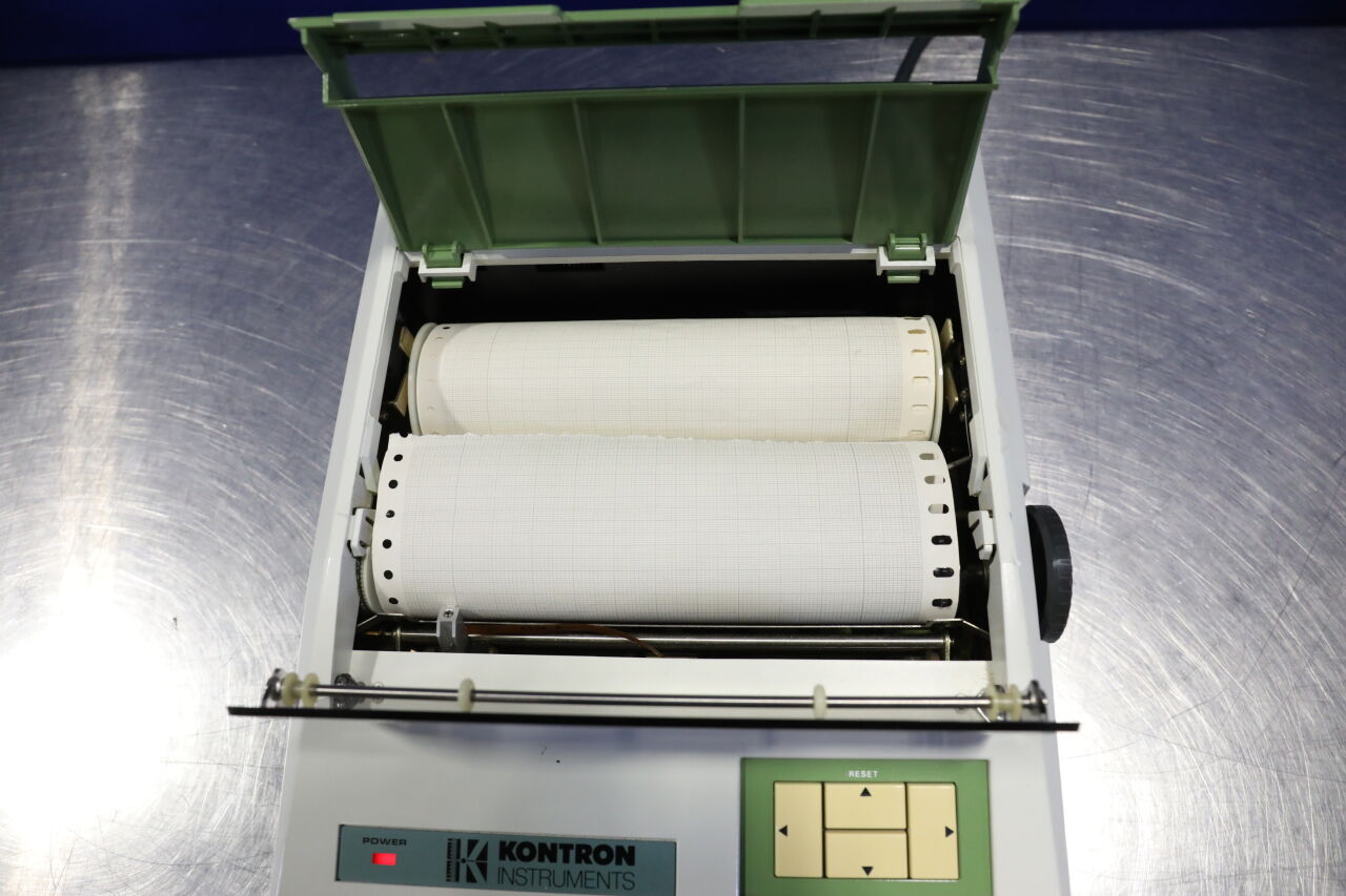 KONTRON INSTRUMENTS Plotter 800 Communication Device
