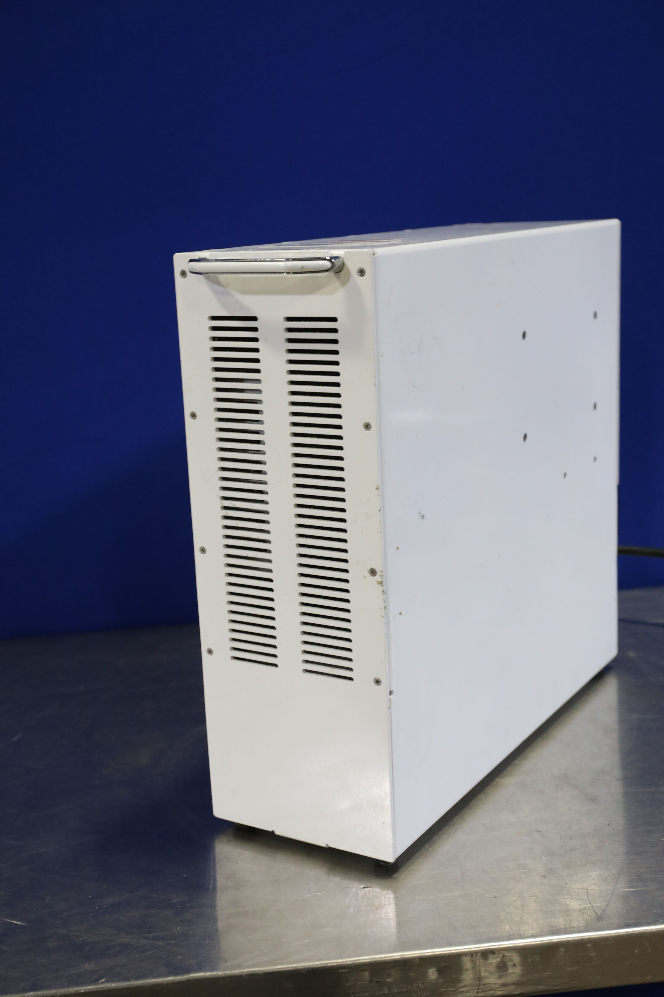 ABSOLUTE ELECTRONICS RHA2020 Uninterruptible Power Supply / UPS